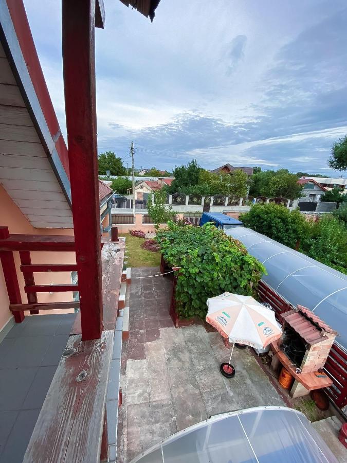 Cosy Bedroom For 2 With Balcony In A Family Villa Turnu Măgurele Exterior photo