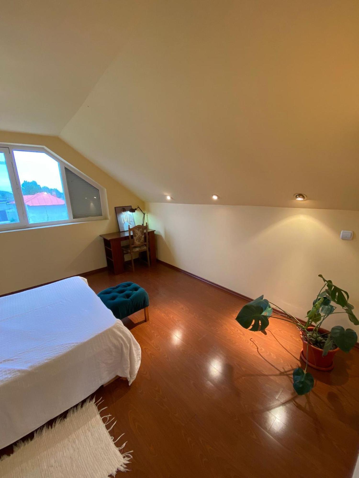 Cosy Bedroom For 2 With Balcony In A Family Villa Turnu Măgurele Exterior photo